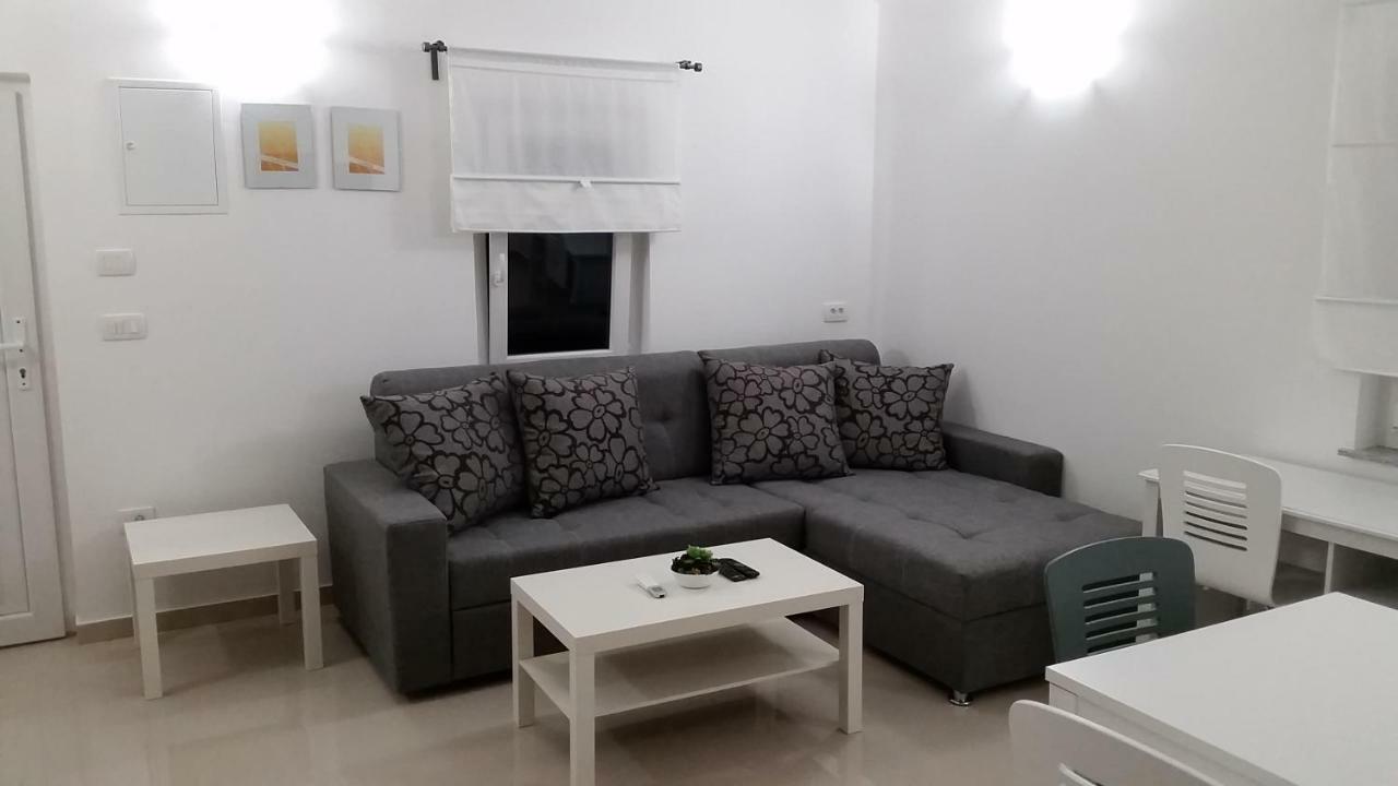 Apartments Zanic With Private Swimming Pool And Sea View Starigrad Paklenica Exterior foto